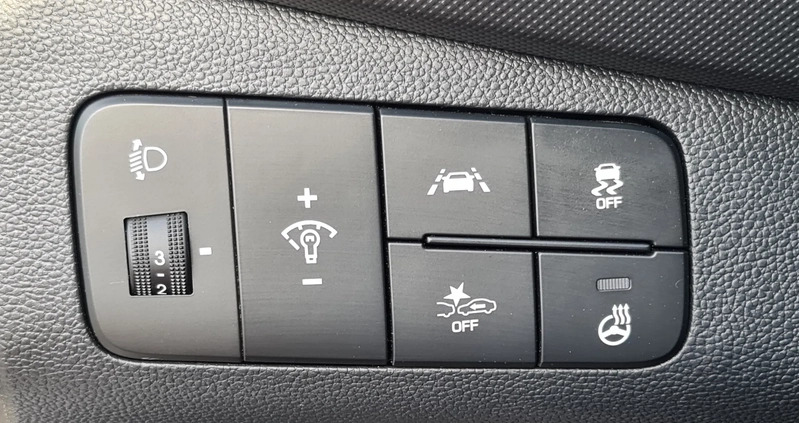 Hyundai i10 cena 51900 przebieg: 68622, rok produkcji 2018 z Trzebinia małe 562